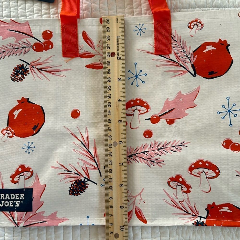 Trader Joe’s Reusable Holiday Gift Bag Mushrooms Holly Berries - Picture 7 of 8